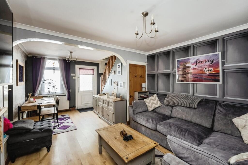 Terraced House