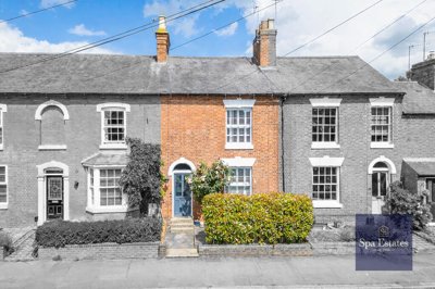 Property on Broad Street, CV34 4LT