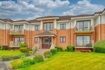 Property on Fairfield Court, G76 7YG