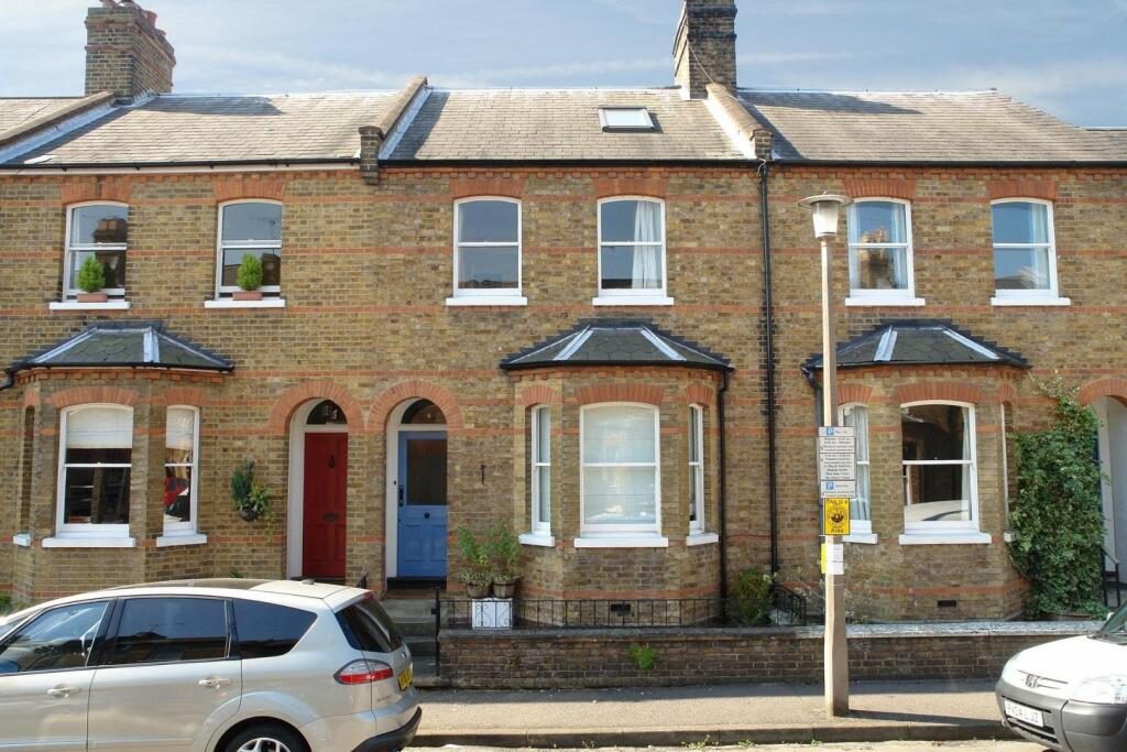 Terraced House