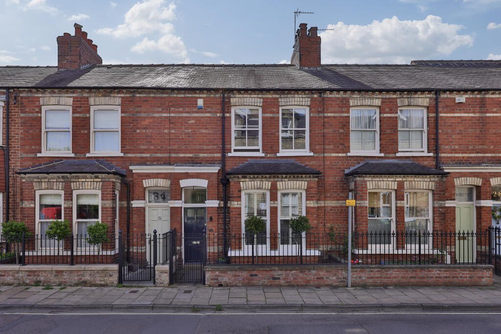 Property main image