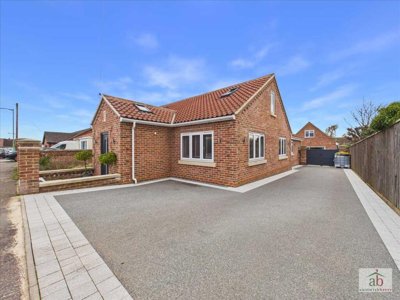 Property on Elm Road, IP5 1AJ