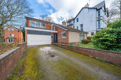 Property on Victoria Crescent, NG5 4DA