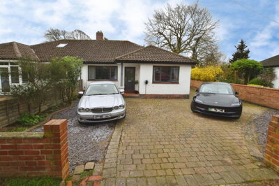 Property on Shepherds Close, LE11 3LA