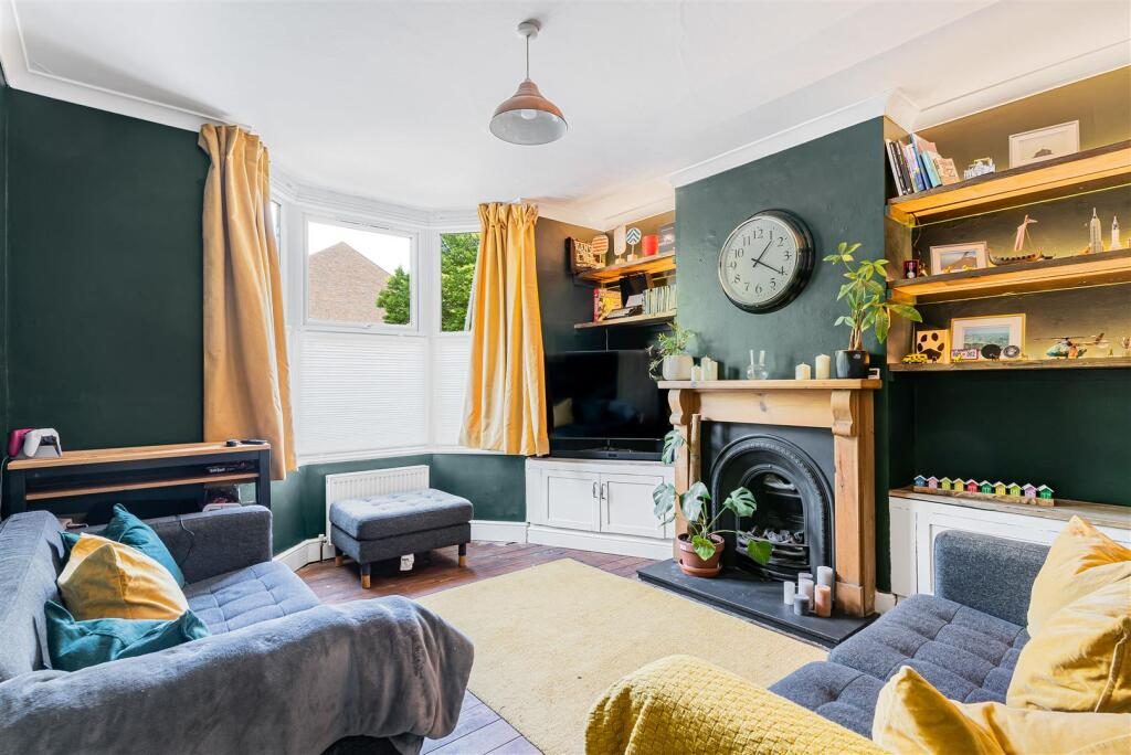 Terraced House