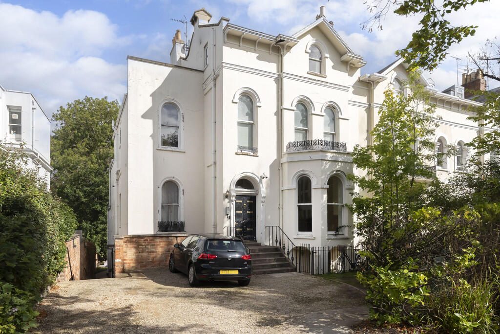 Property main image