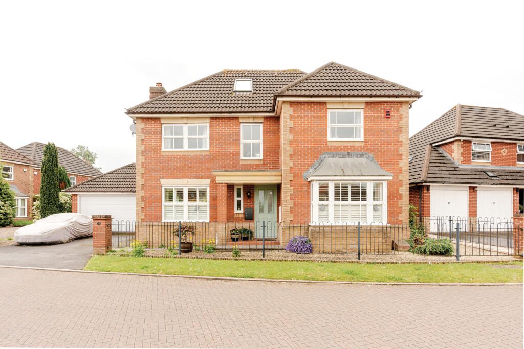 Property main image