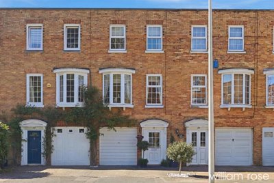 Property on Hawthorns, IG8 0RN