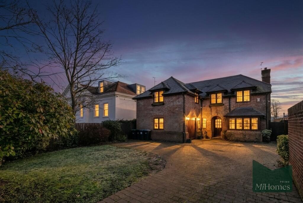 Property main image