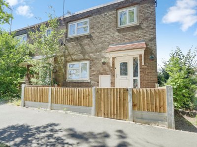 Property on Dewsgreen, SS16 4NT