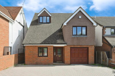Property on Nazeing New Road, EN10 6SS