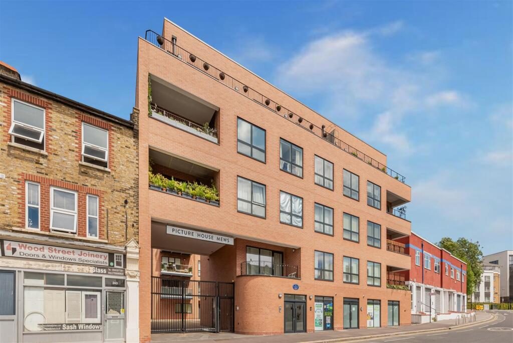 Property main image