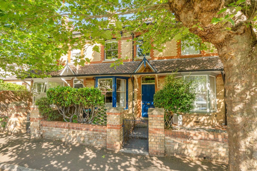 Property main image