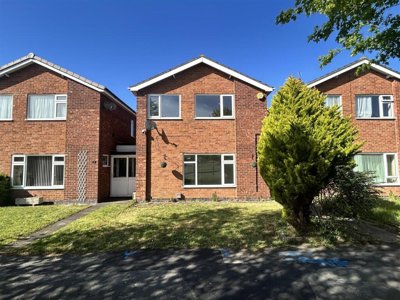 Property on Woodmans Chase, LE7 3ZZ