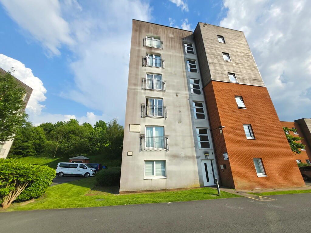 Property main image