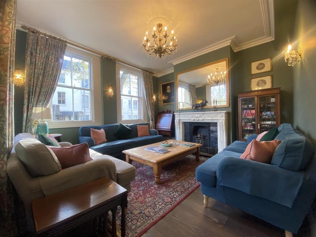 Terraced House