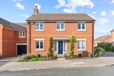 Property on Maple Close, MK45 5EF