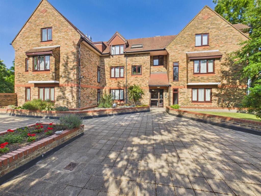 Property main image