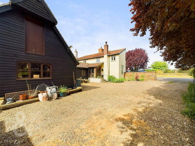 Property on Hunts Corner, NR16 2HL