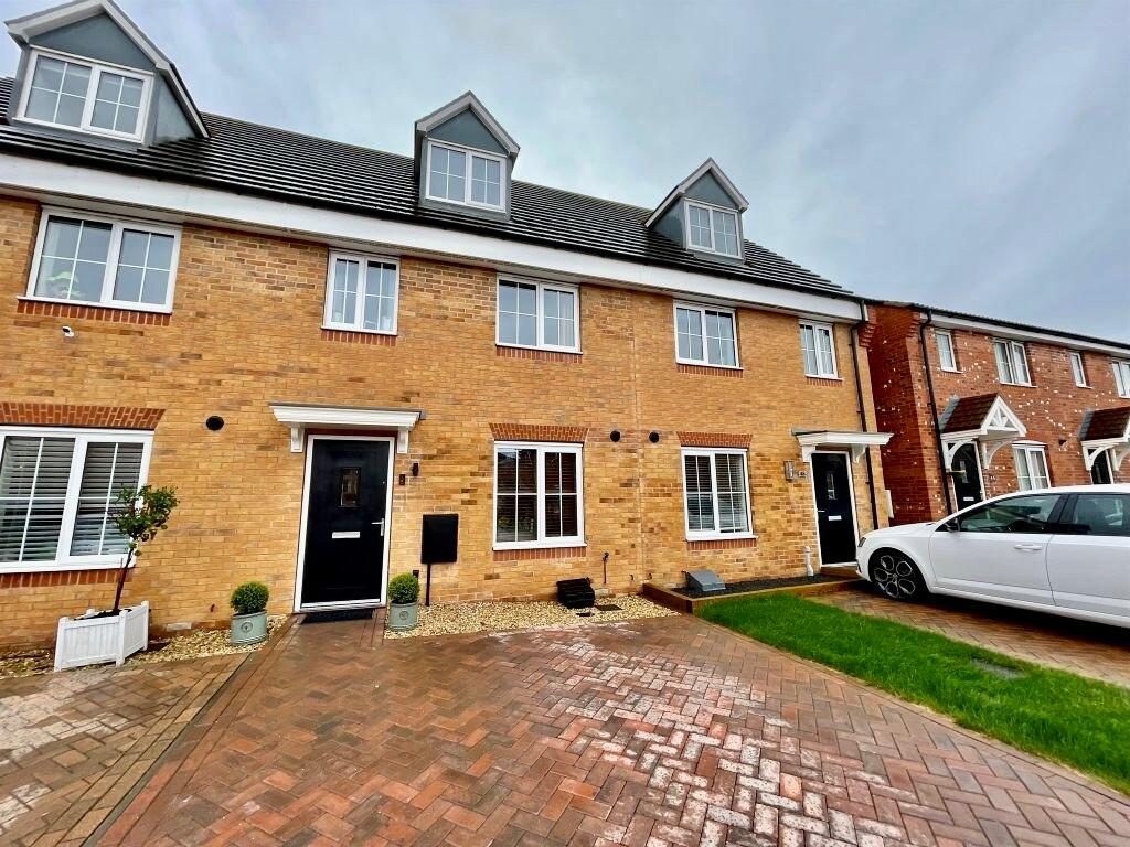 Terraced House