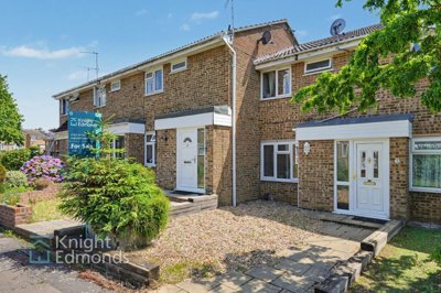 Property on Farningham Close, ME14 5QX