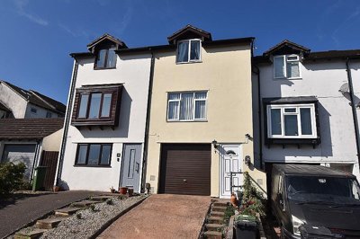 Property on Elliott Close, EX4 5ED
