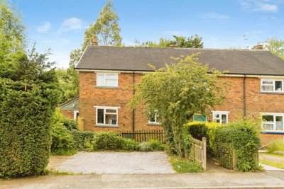 Property on Cae Merfyn, LL11 5SS