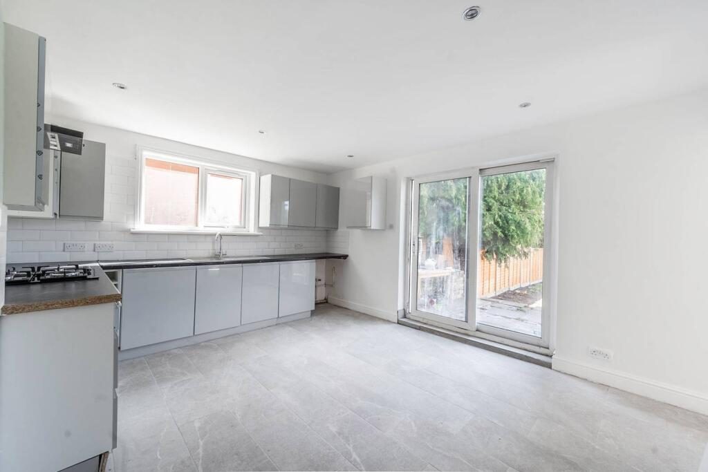 Terraced House