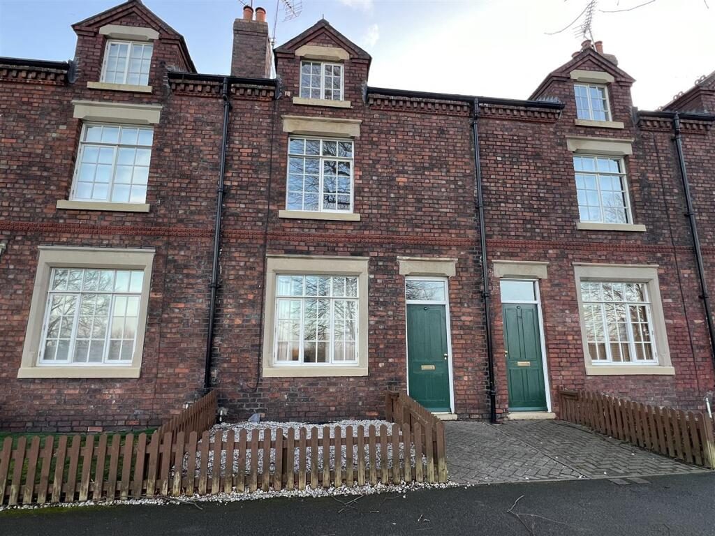 Terraced House