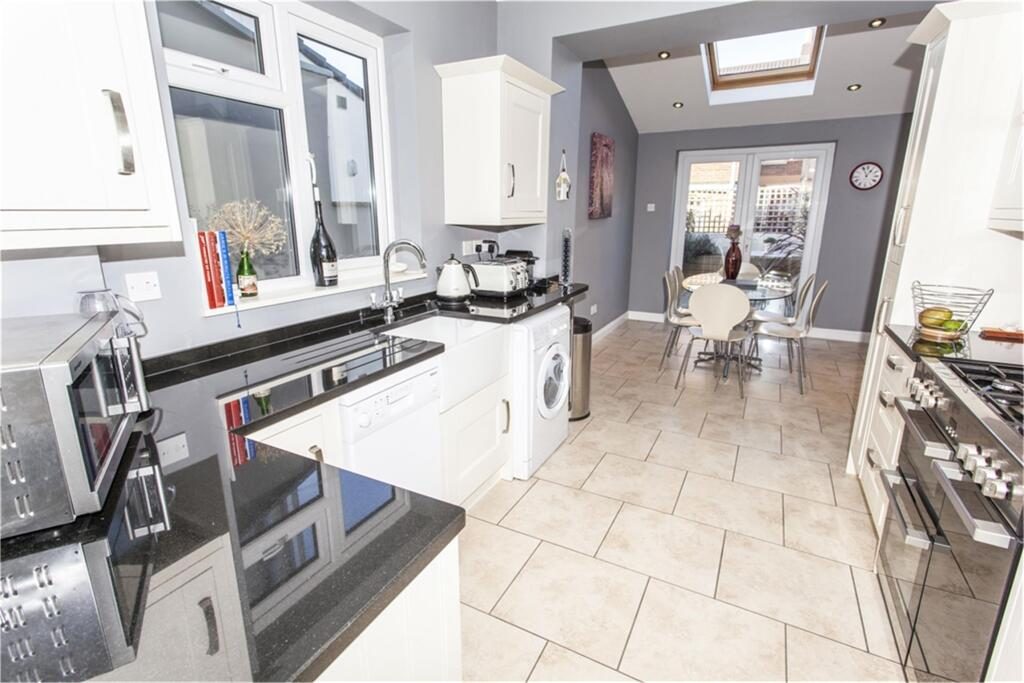 Terraced House