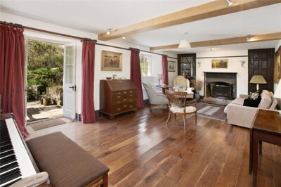 Property on EX16 9PH