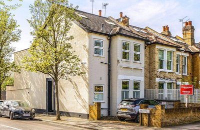 Property on Kingston Road, TW11 9JQ