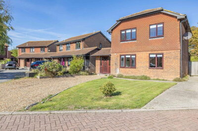 Property on Westfield, CT2 9ER