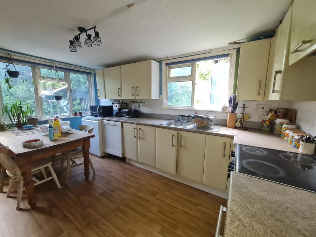 Thumbnail 37