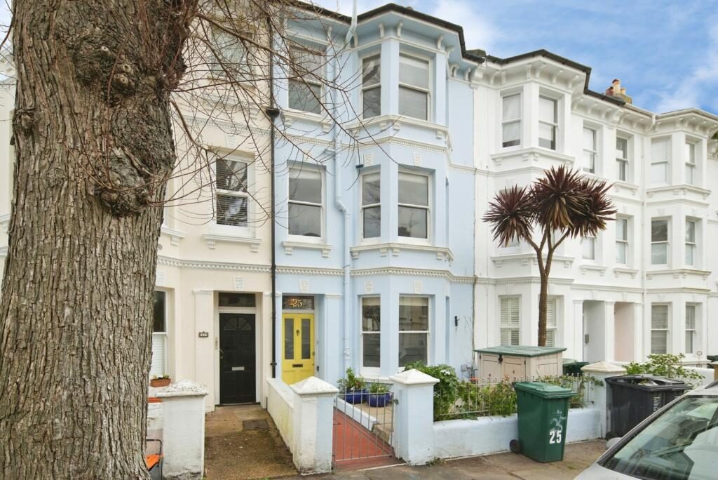 Terraced House