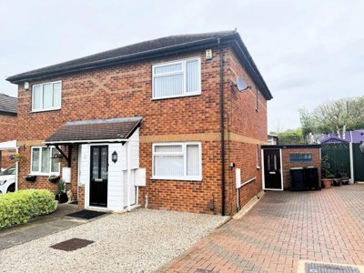 Property on Clumber Avenue, NG16 5BT