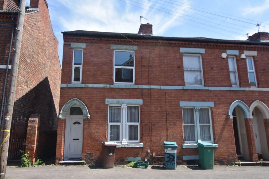Property main image
