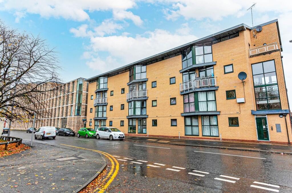 Property main image