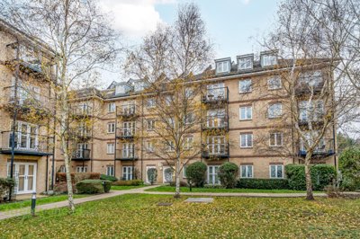 Property on Worcester Close, SE20 8FN