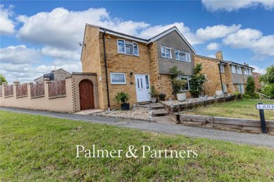 Property on Lark Rise, CO10 7PB