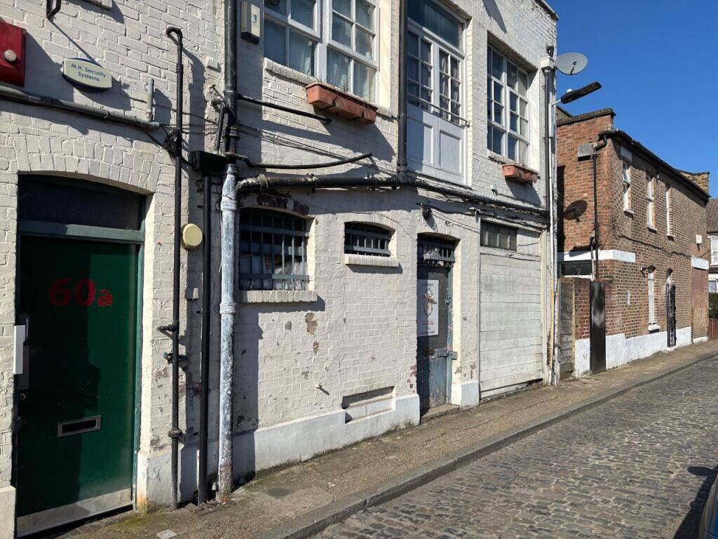 Distribution Warehouse