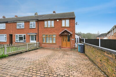 Property on Great Bridge Road, WV14 8NQ