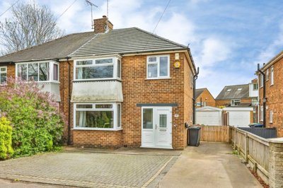 Property on Papplewick Lane, NG15 8EF