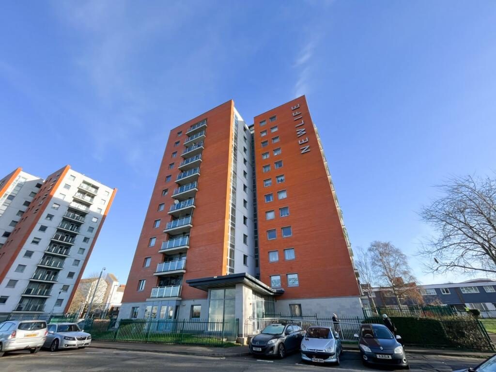 Property main image