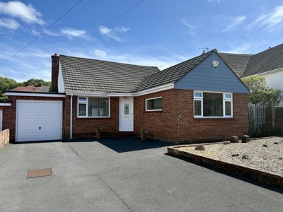 Property on Somerset Avenue, EX4 1LX
