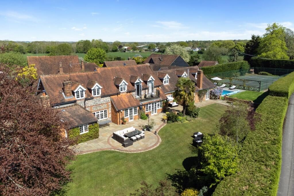 Property main image
