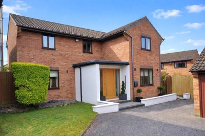 Property on Larch Close, CF36 5AQ