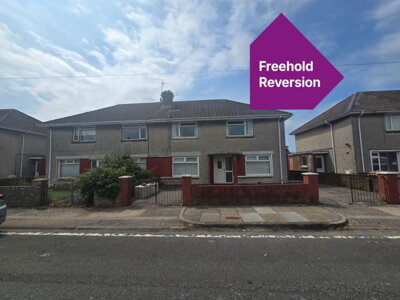 Property on CF33 4LY