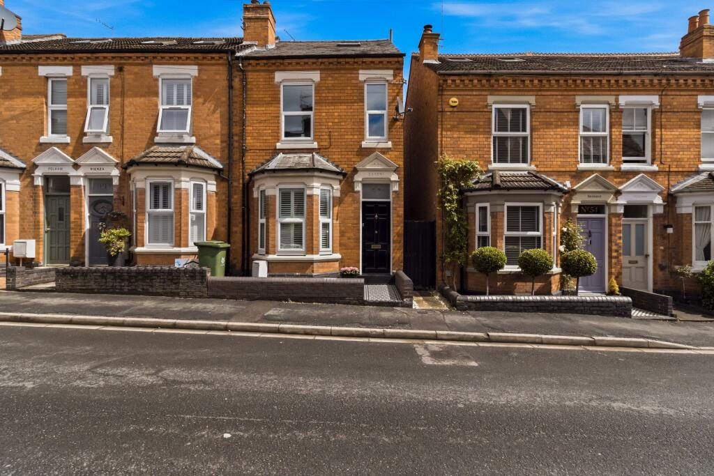 Property main image