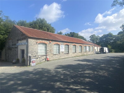 Property on SA43 2SR